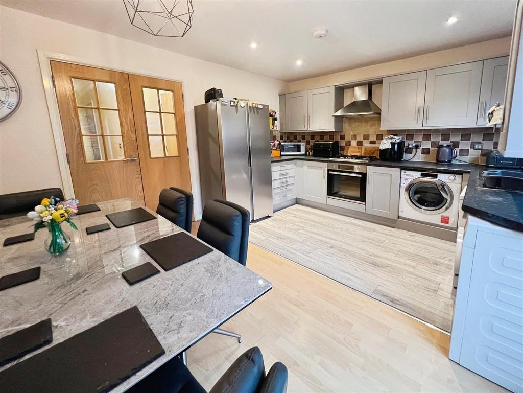 Dining Kitchen