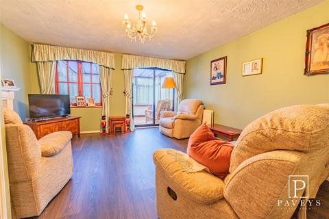 3 bedroom end of terrace house for sale, Oxborrow Close, Kirby Cross, Frinton-On-Sea