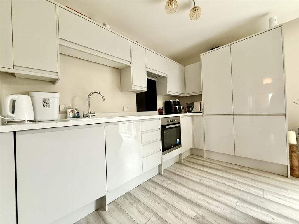 Kitchen.jpg