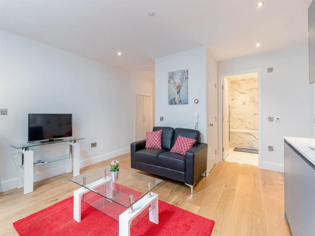 45542 Flat 2 003