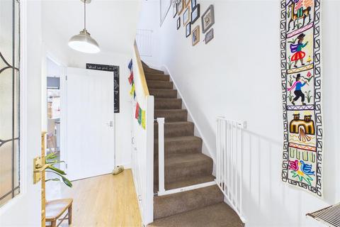 3 bedroom end of terrace house for sale, Perfectly placed between Clevedon town centre and seafront