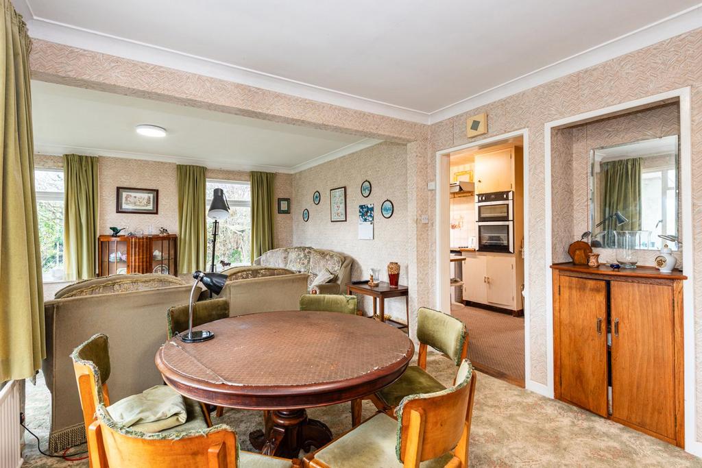 Dining Lounge