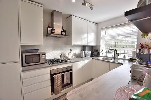 undefined, Chingford Avenue, Chingford , Greater London. E4