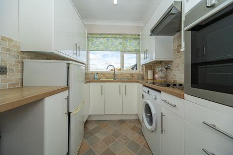 3 bedroom semi-detached house for sale, Farndale Drive, Loughborough, LE11