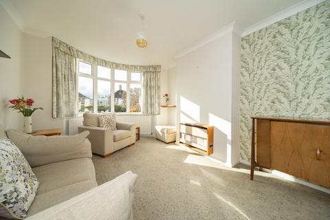 3 bedroom semi-detached house for sale, Farndale Drive, Loughborough, LE11