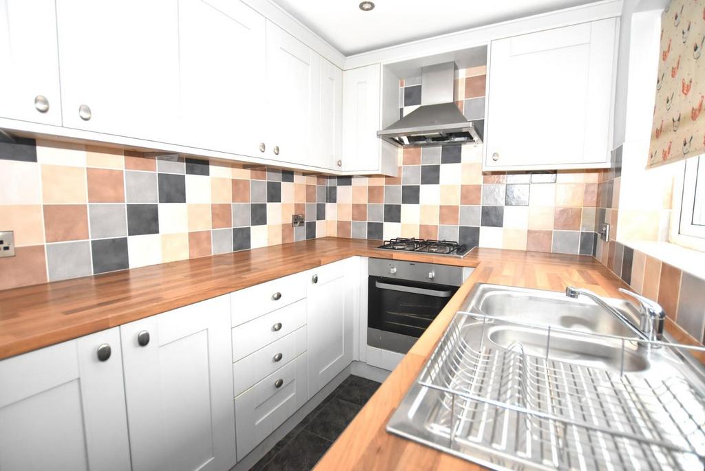 Kitchen 3.JPG