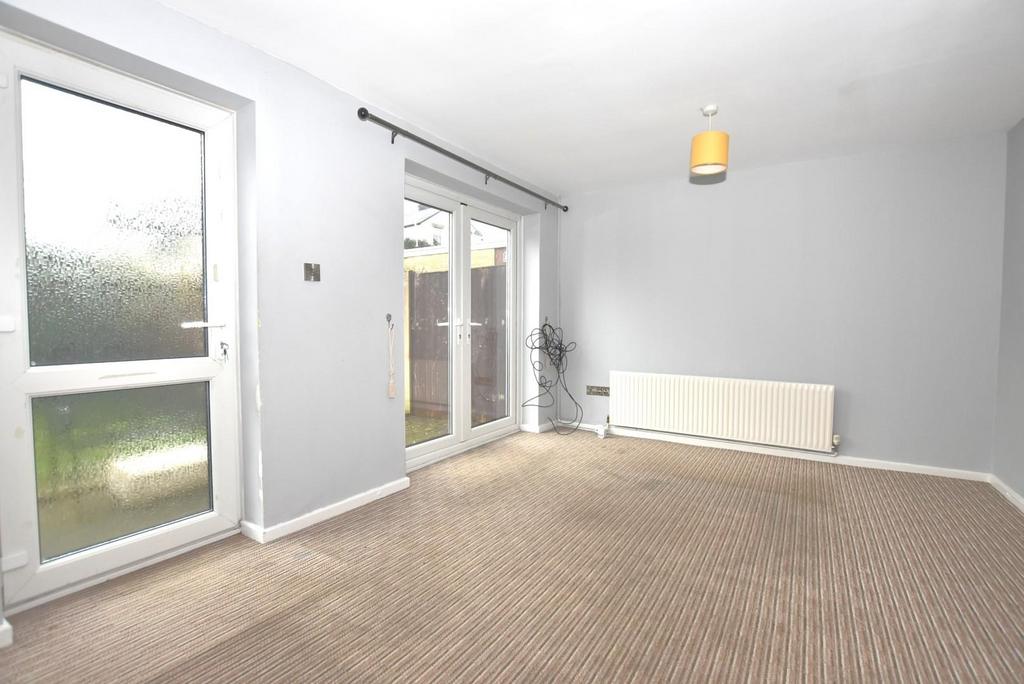 Living room 1.JPG