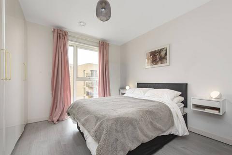 1 bedroom flat for sale, Moorhen Drive, Hendon, London, NW9