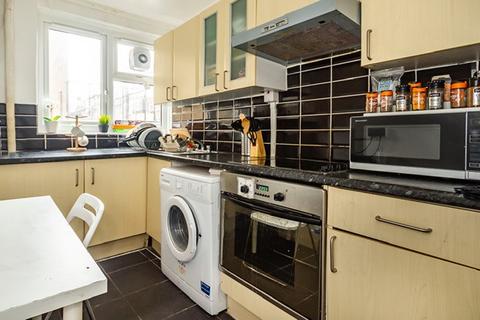 3 bedroom flat to rent, Wyfold Road, Fulham, London, SW6