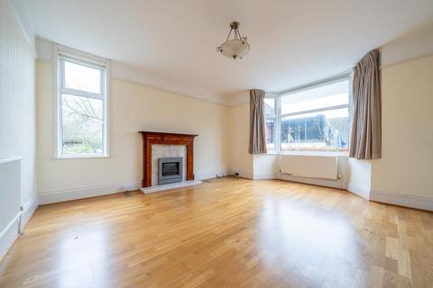 4 bedroom detached house for sale, Livesey Road, Ludlow
