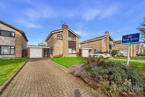 4 bedroom detached house for sale, Burrows Lane, St. Helens WA10