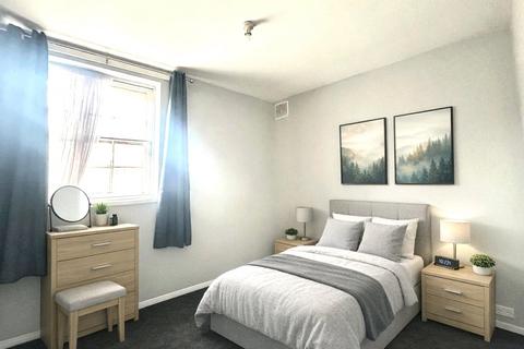 undefined, Kings Road, Reading, Berkshire, RG1