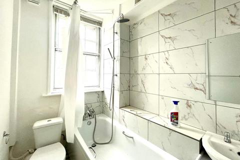 undefined, Kings Road, Reading, Berkshire, RG1