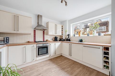 3 bedroom apartment for sale, Upper Mall, London, W6 9TE