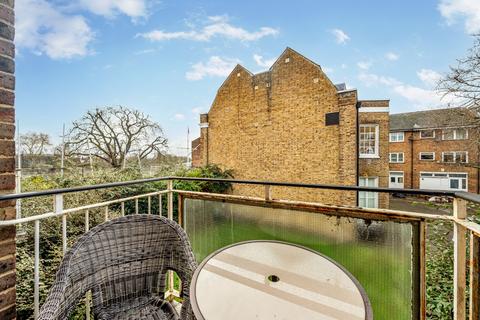 3 bedroom apartment for sale, Upper Mall, London, W6 9TE