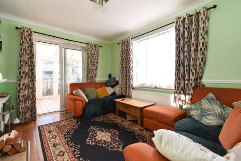 3 bedroom semi-detached house for sale, Bexhill Road, St. Leonards-On-Sea