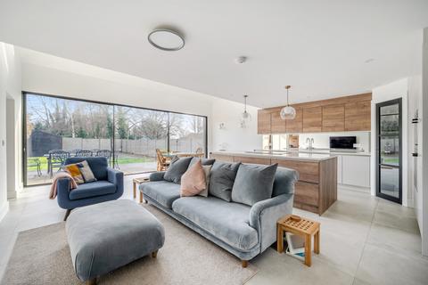4 bedroom detached house for sale, Selsdon Avenue, Reading RG5