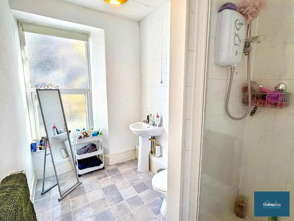Shower Room 1