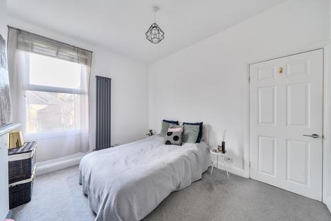 undefined, Brook Road South, Brentford