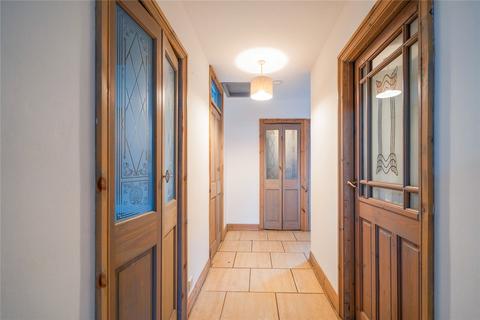 undefined, Dovedale Close, Uxbridge UB9