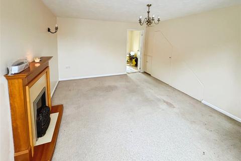 3 bedroom detached house to rent, Dyson Close, Huntingdon, Cambridgeshire, PE29