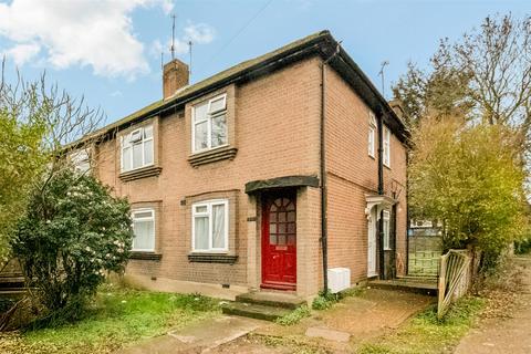 2 bedroom maisonette for sale, Gifford Gardens, London W7