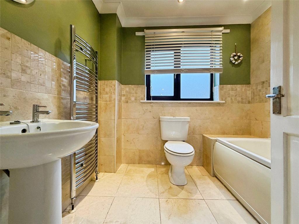 Ensuite Bathroom