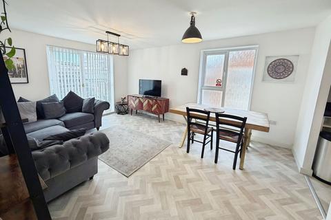 undefined, New Cut Road, Swansea SA1
