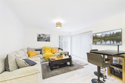 1 bedroom apartment for sale, Wayland Close, Bracknell, Berkshire, RG12
