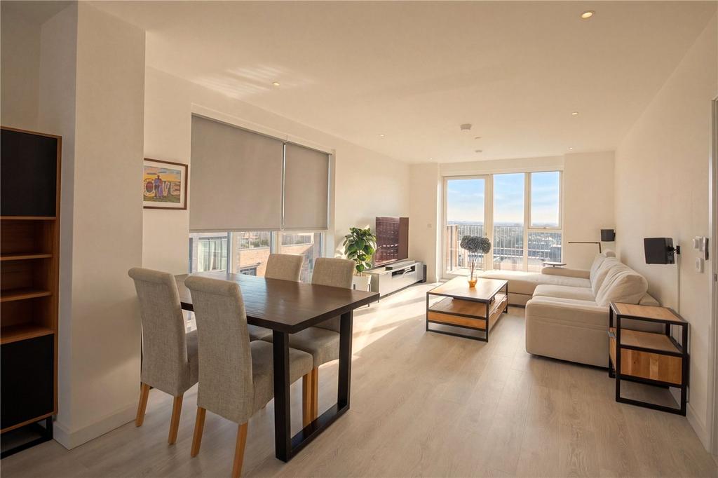 Living/Dining Room