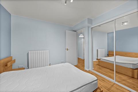 1 bedroom flat for sale, Leeward Court, Asher Way, Wapping, London, E1W