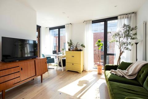 1 bedroom flat for sale, Hatch Building, Berkshire Road, E9