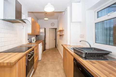 3 bedroom terraced house to rent, Braemar Road, Fallowfield, Manchester, M14