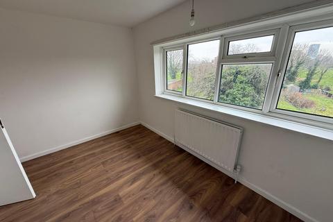 undefined, Stratton Close, Hounslow TW3