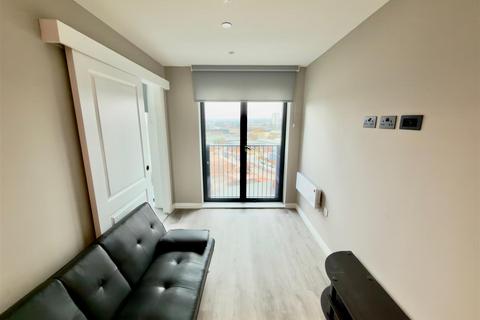 1 bedroom apartment for sale, Springwell Gardens, Whitehall Road, Leeds LS12