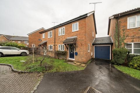 undefined, Lory Ridge, Bagshot, Surrey, GU19