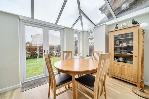 undefined, Lory Ridge, Bagshot, Surrey, GU19