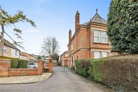41 London Road, High Wycombe HP11