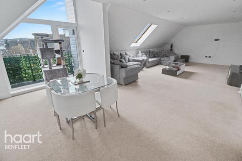 3 bedroom flat for sale, Lambeth Road, Benfleet