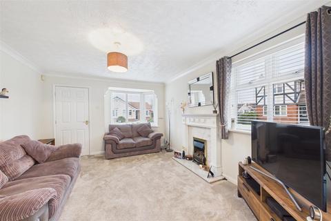undefined, Lamb Close, Newark