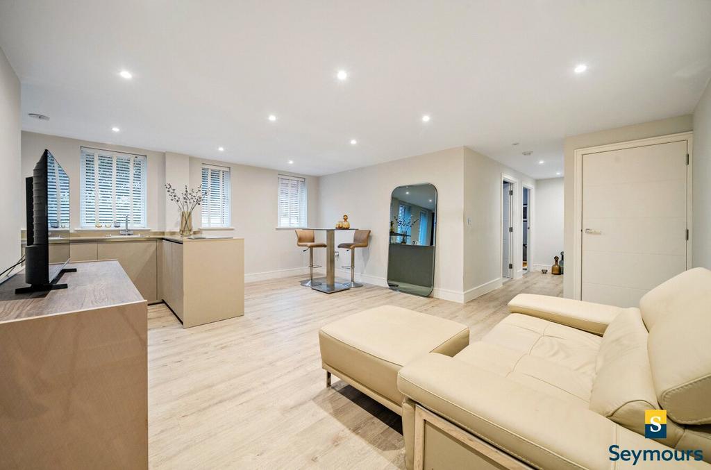 Living/Dining Room
