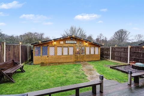 3 bedroom detached house for sale, Fulwood Drive, Long Eaton
