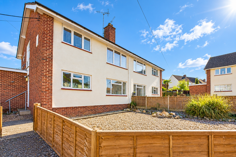 2 bedroom maisonette to rent, Hastings Place, Tewkesbury