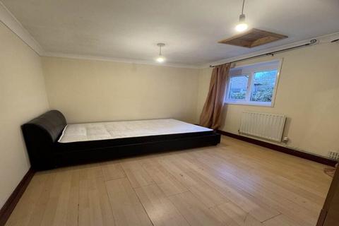 undefined, Mackintosh Place, CF24
