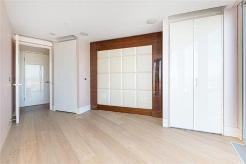3 bedroom apartment for sale, St. George Wharf, London, SW8