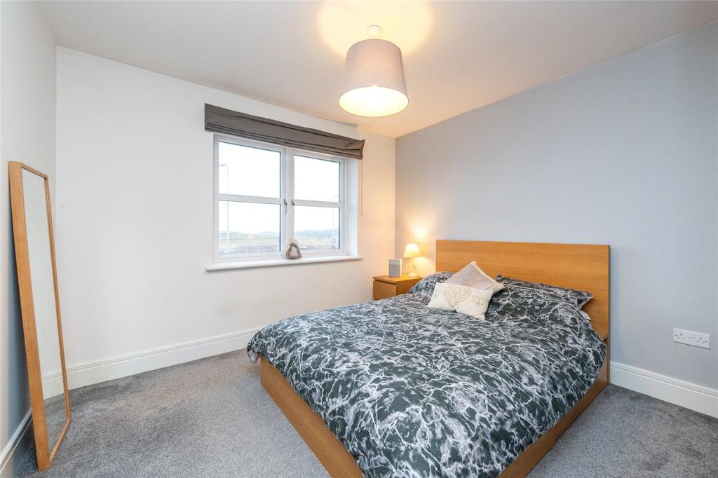 Comrie Avenue 23
