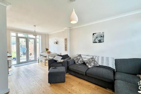 3 bedroom semi-detached house for sale, York Avenue, Hayes