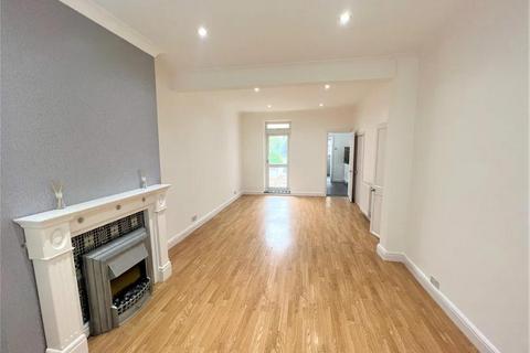 3 bedroom terraced house for sale, Kirkham Street, London