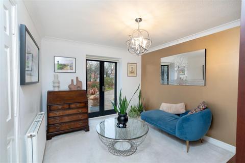 undefined, Oaklands Drive, Adel LS16