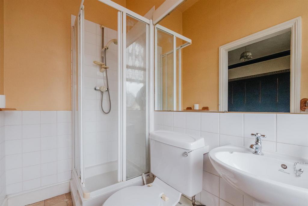 Bed 1 En Suite